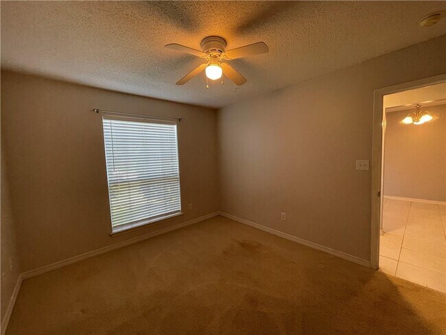 Building Photo - 8669 W Anvil Ct