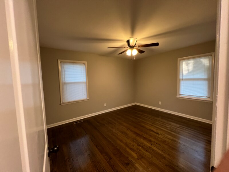 Building Photo - 5330 Maryland Dr