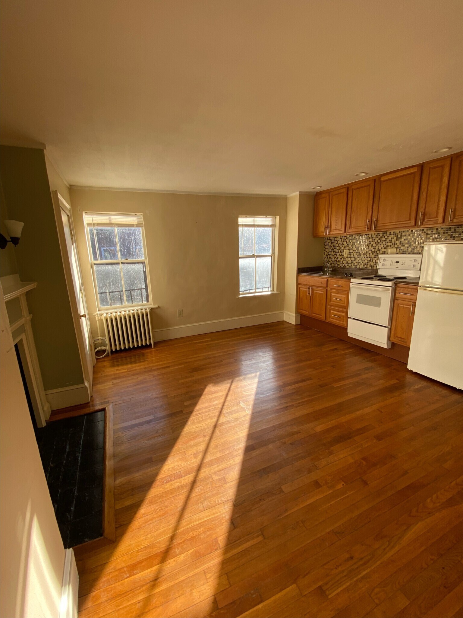 *Pictures are representative samples of the advertised unit. In some cases, the actual units you tou - 86 Myrtle St