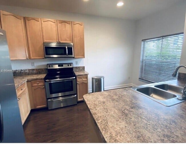 Building Photo - 3164 Merrick Terrace