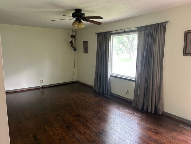 Building Photo - COMING SOON! Beautiful 4 Bedroom Home in N...
