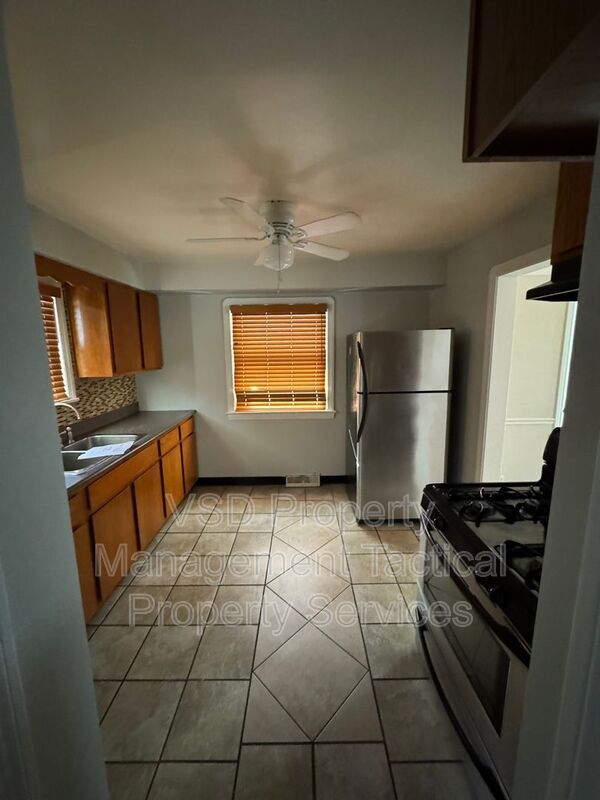 Building Photo - 12930 Havana Rd