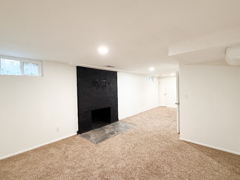 Building Photo - 3360 Gramercy Ave