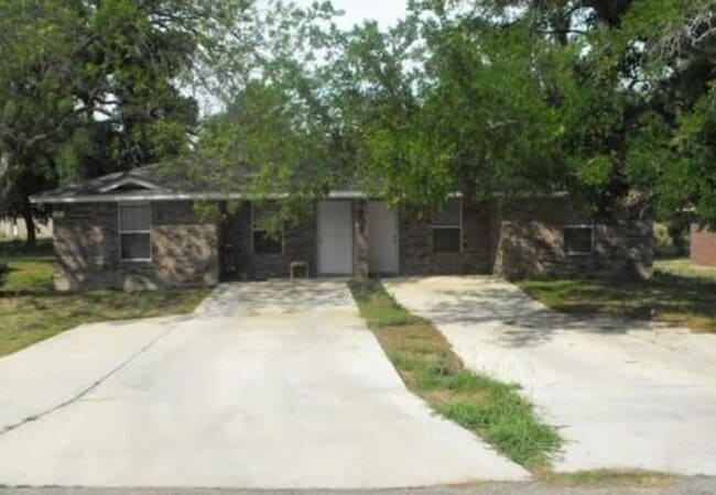 Primary Photo - In the heart of Harker Heights this 2-bedr...