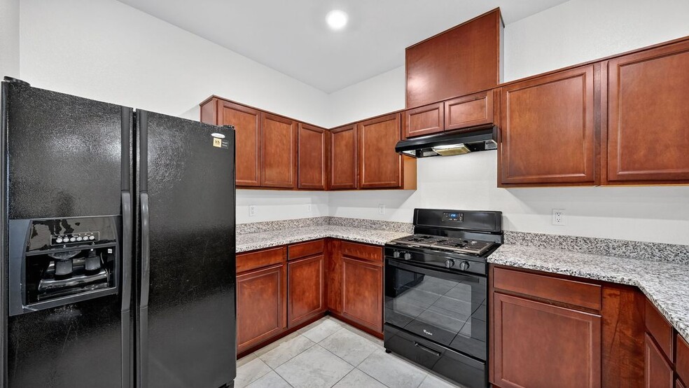 Building Photo - 3193 Brynley Ave