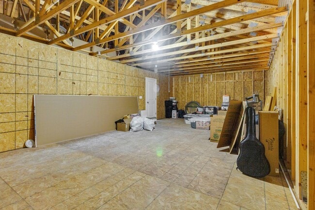 Building Photo - Come experience this beautiful new home and community for yourself.