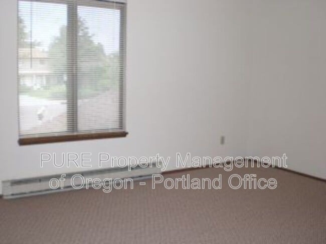 Building Photo - 2141 SW Townsend Ct