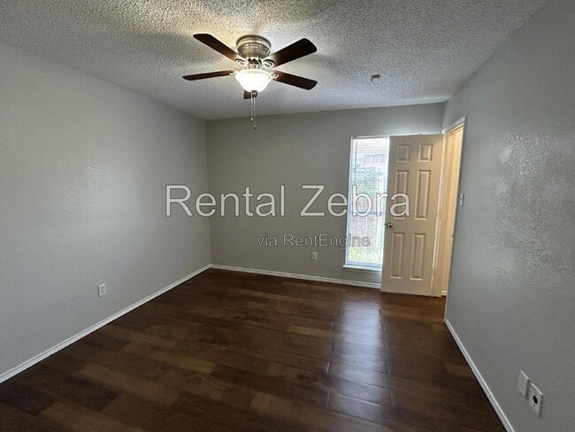 Building Photo - 2024 Emerald Oaks