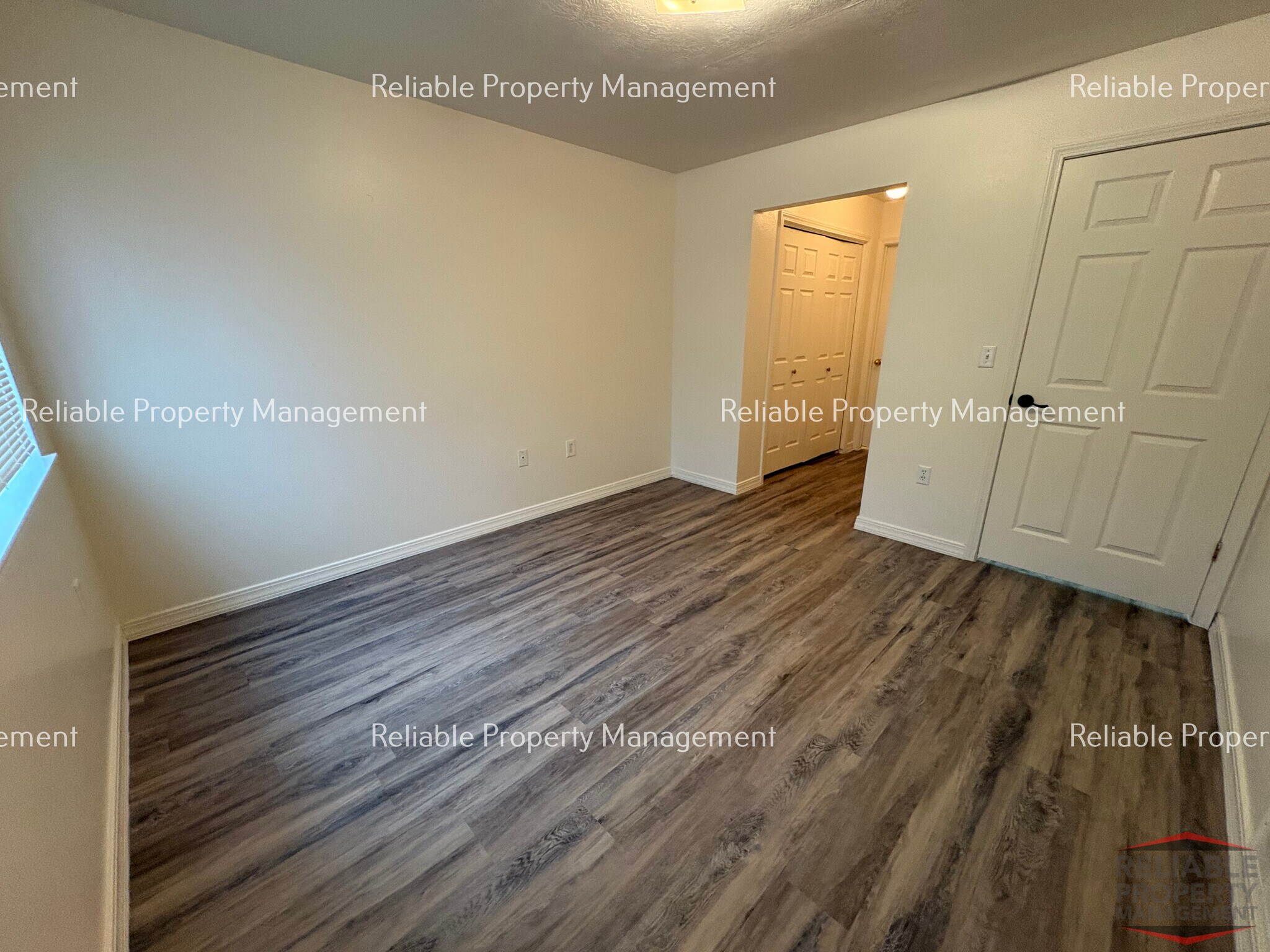 Building Photo - 2240 Meppen Dr