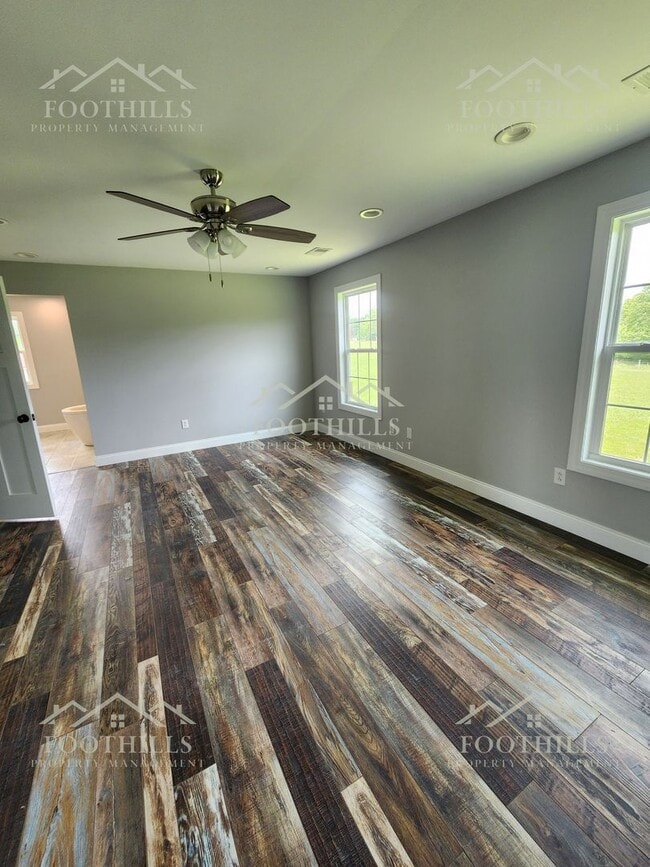 Building Photo - 128 Hudgins Lake Rd