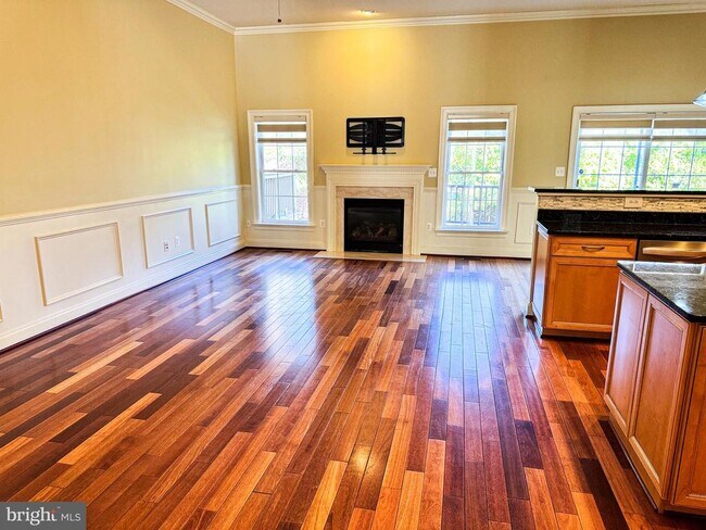 Building Photo - 6403 Velliety Ln