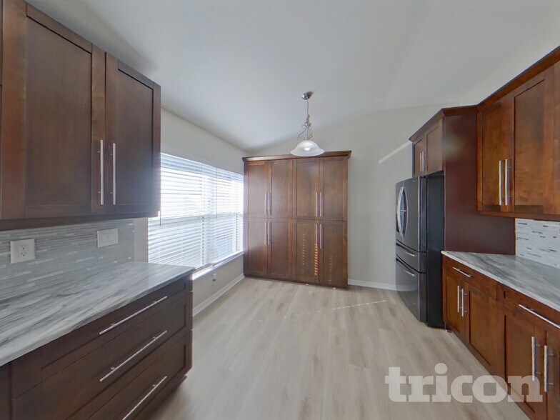 Building Photo - 14214 Edinburgh Moor Dr