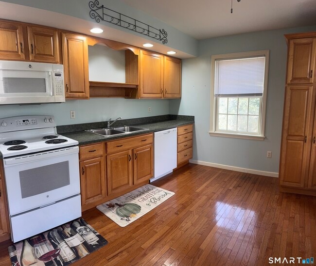 Building Photo - 55 Converse Rd