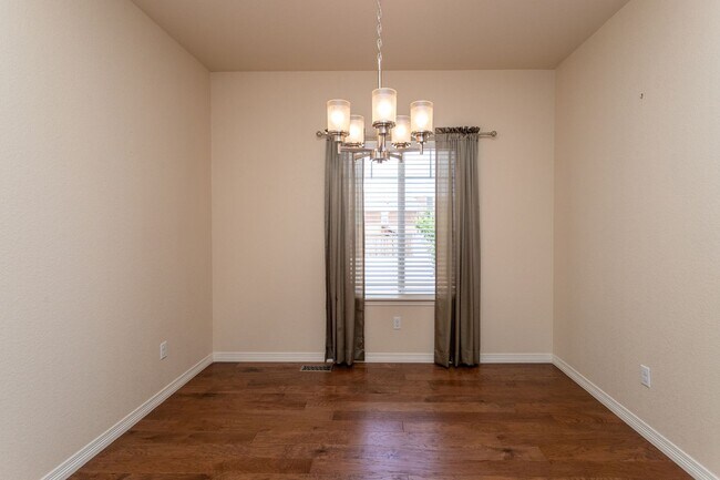 Building Photo - Spacious 5-Bedroom Home with Finished Base...