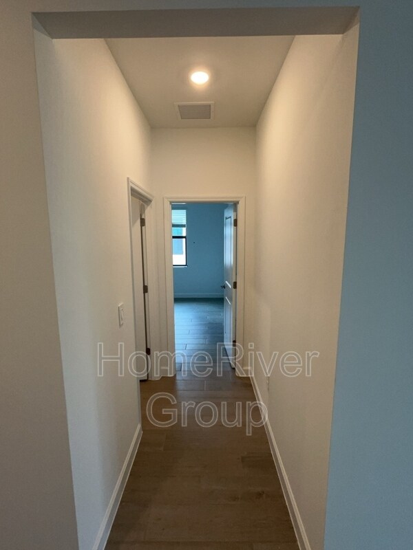 Building Photo - 14290 Winding Cedar Wy