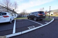 Building Photo - 103 Bonnie Lark Ct