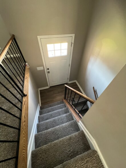 Building Photo - 3905 Gunstock Ct