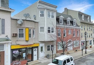 Building Photo - 377 S Main St