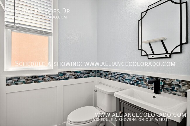 Building Photo - 9863 Everglades Dr