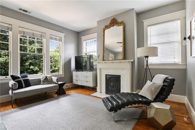 Building Photo - 635 Bonaventure Ave NE