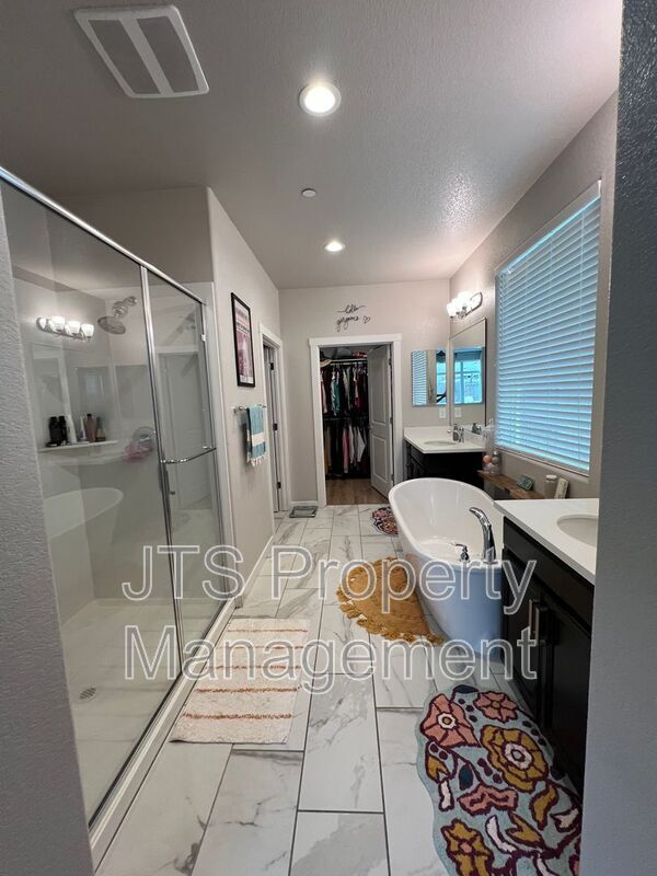 Building Photo - 12158 Byrony Ct