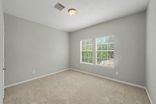 Building Photo - 79 Chipwyck Way