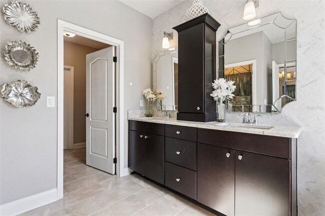 Building Photo - 7055 Scarlet Ibis Ln