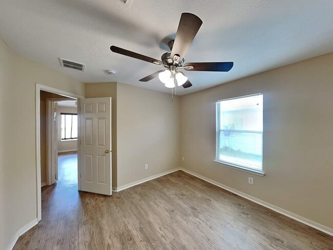 Building Photo - 4934 Steel Meadows Ln