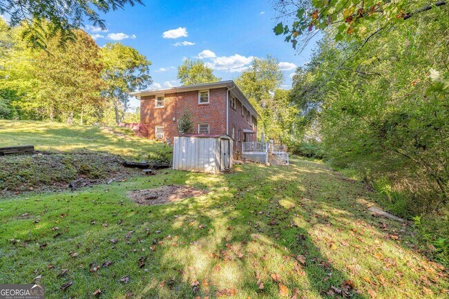 Building Photo - 4041 Fincher Dr