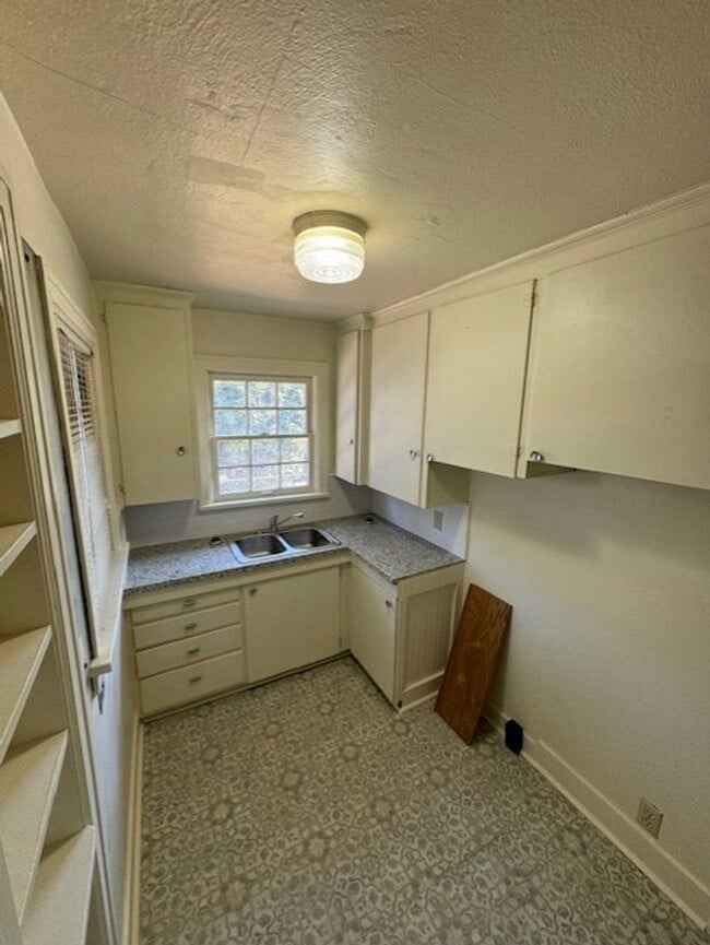 Building Photo - 4 bedroom House Near OSU Campus and Downtown