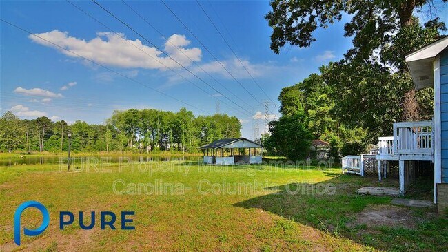 Building Photo - 1829 Memorial Dr