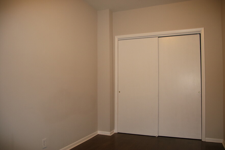 Bedroom - 939 W 34th St