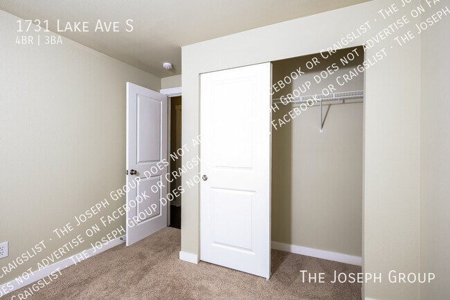 Building Photo - 1731 Lake Ave S