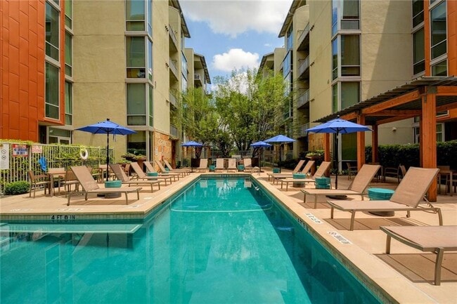 Building Photo - 1600 Barton Springs Rd