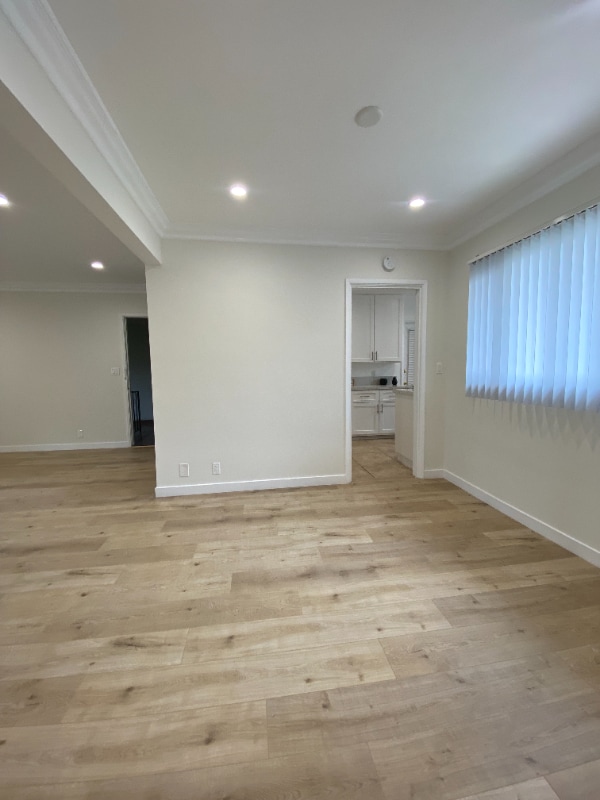 Building Photo - 283 S El Molino Ave