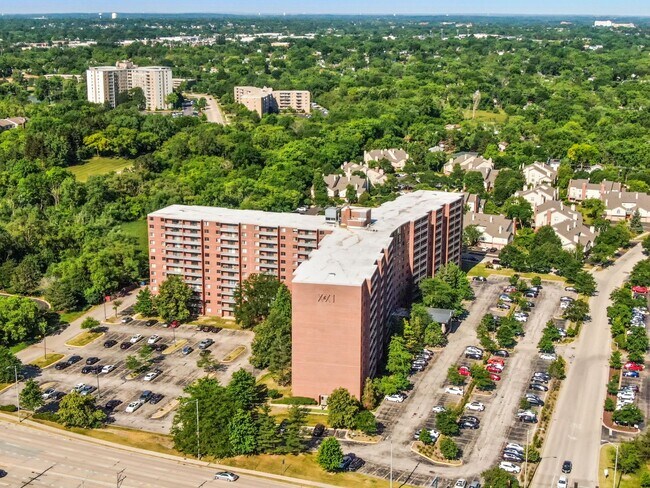 Building Photo - 21 Kristin Dr