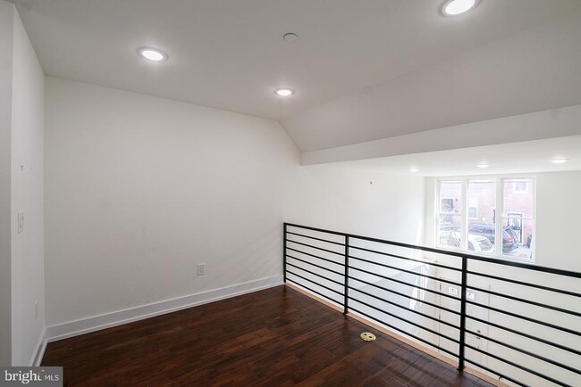 Building Photo - 1220 N Taney St