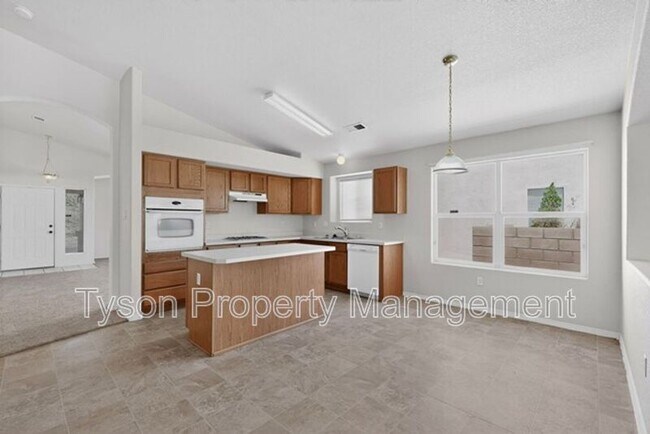 Building Photo - 9012 Sandy Spring Ave SW