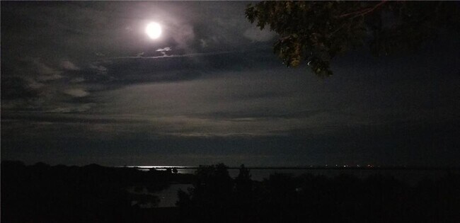 Building Photo - 5443 Post Rd