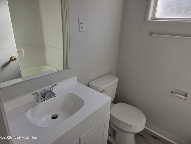 Building Photo - 5022 Kingsbury St