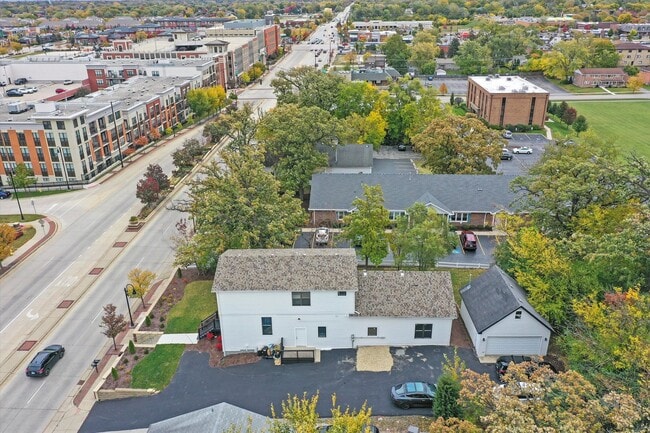 Building Photo - 9771 W 143rd St