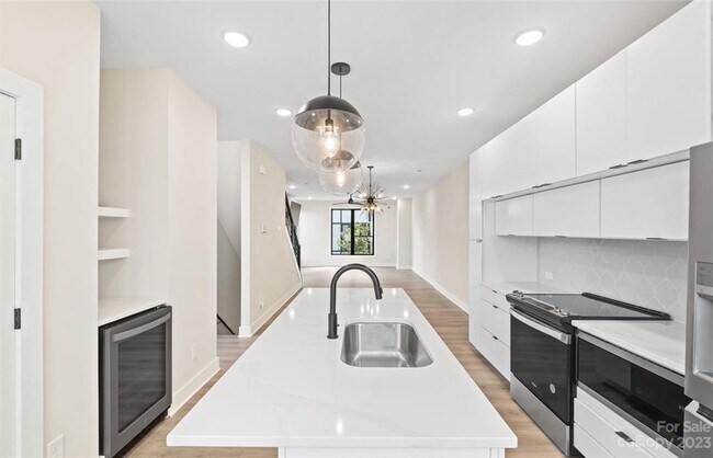 Building Photo - 4523 Radler Ct