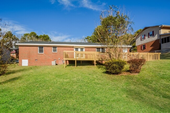 Building Photo - 3237 Barksdale Rd