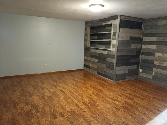 Building Photo - 1514 4th Ave SW