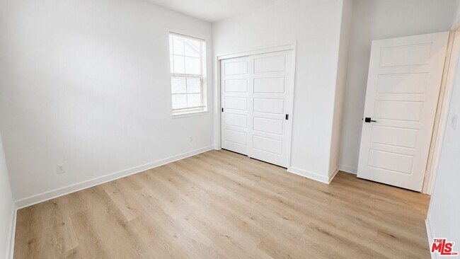 Building Photo - 6972 Calla Lily Dr
