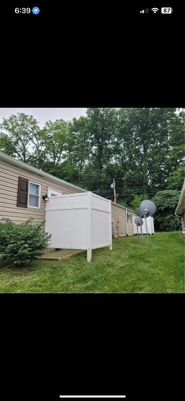 Building Photo - 244-246 Forest St