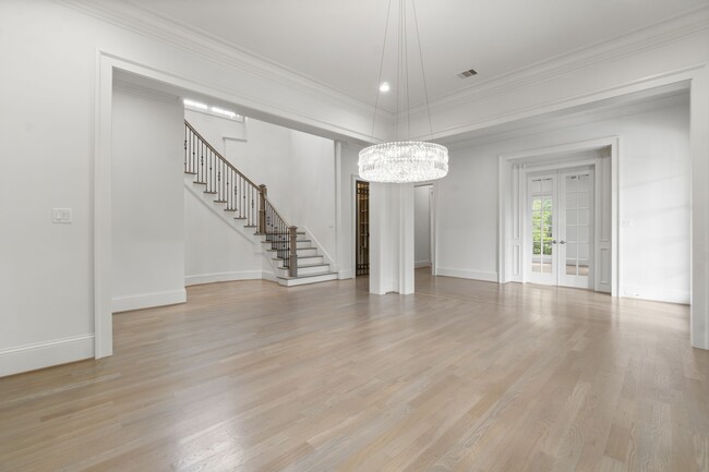 Building Photo - 58 E Bay Blvd