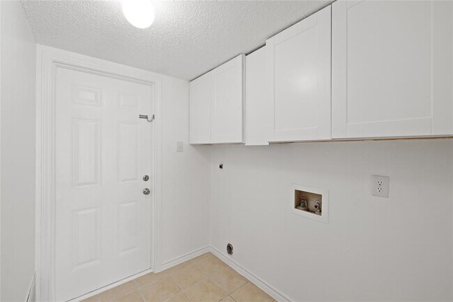 Building Photo - 2629 Alcott Ln