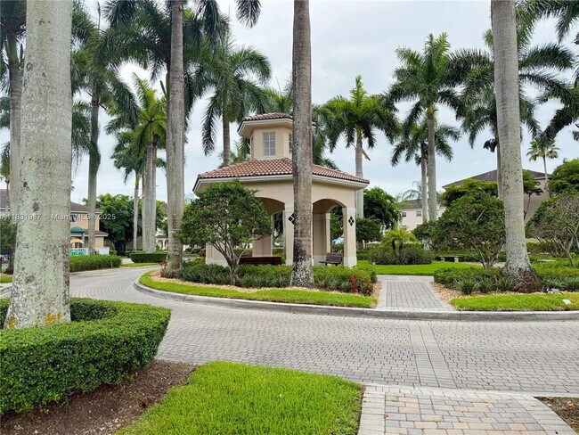 Building Photo - 5660 NW 115th Ct