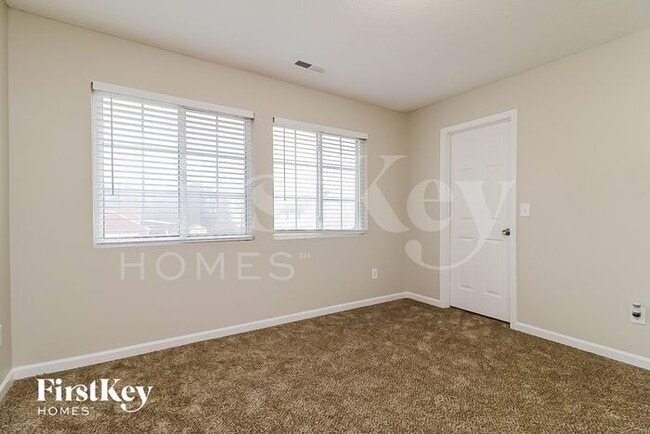 Building Photo - 309 Timberwood Dr